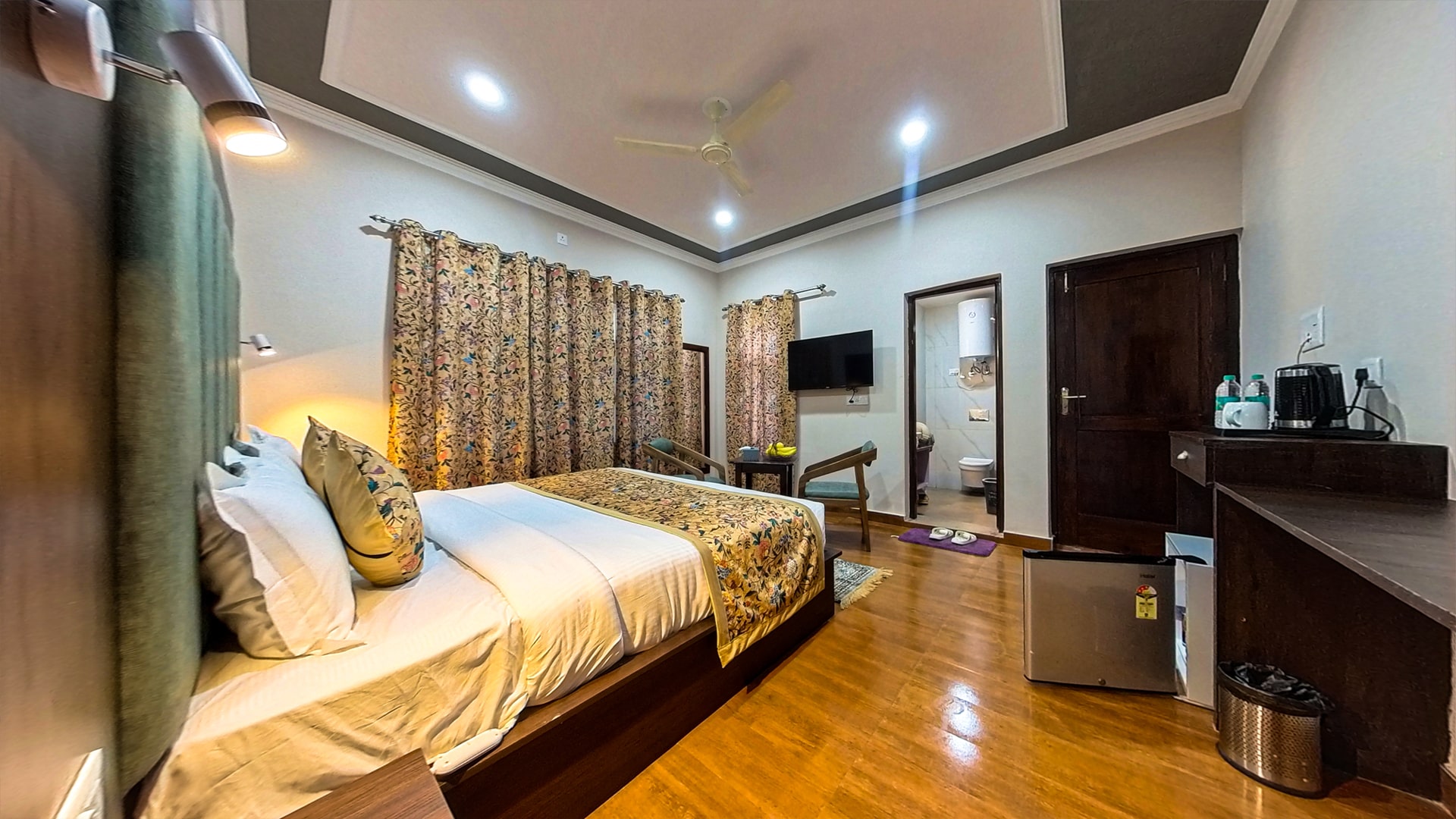 Super Deluxe Room