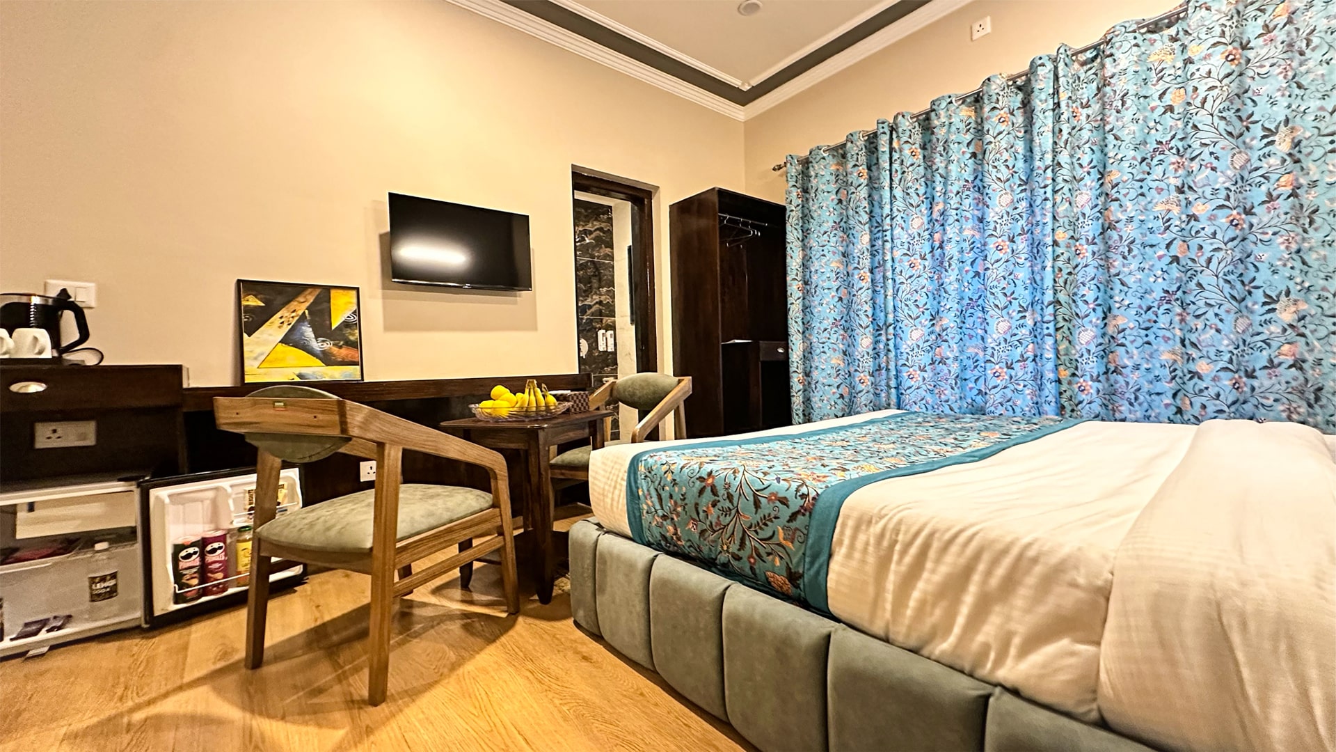Super Deluxe Room 2